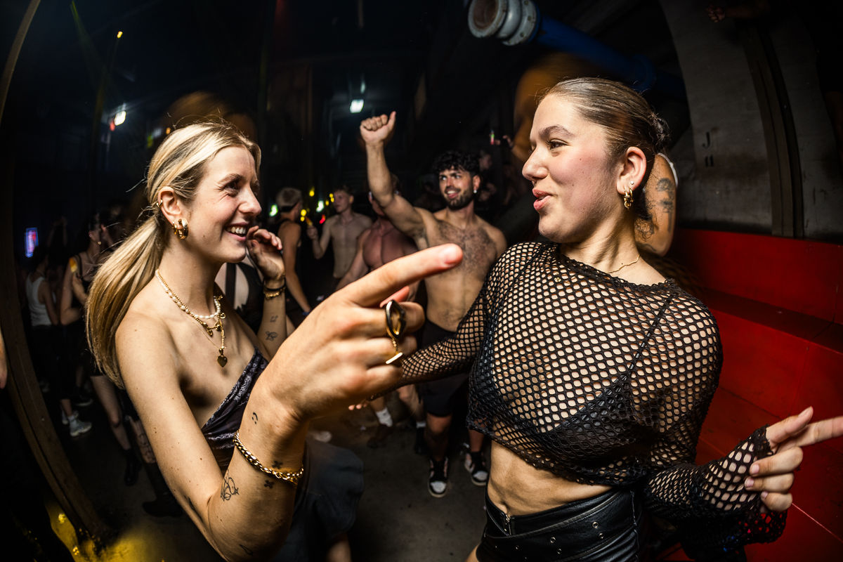 Loading... just a sec